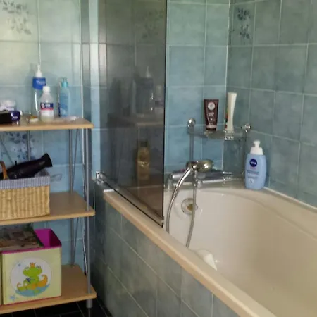בית נופש Au Calme Avec Vue Dominante *